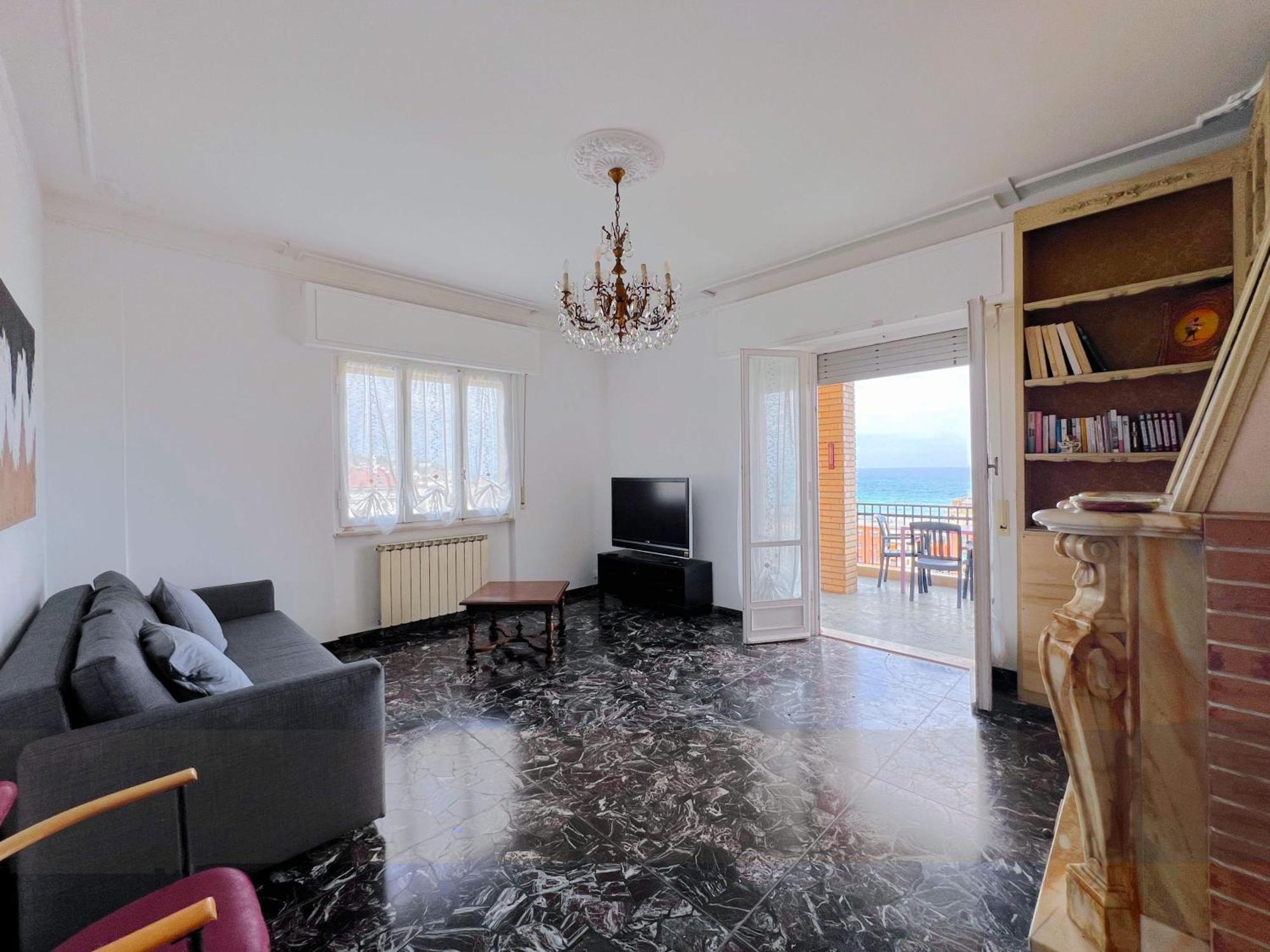 Ampio Appartamento Con Vista Varazze Exterior foto